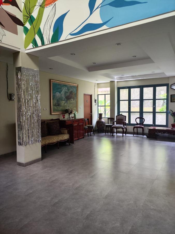 Rumah Pondok Pinang Jakarta Exterior photo